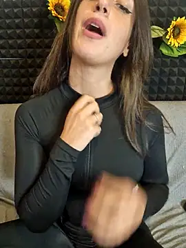 Snapshot of Stefania_PT chatting on October 2025 10:23:02 AM Stefania PT online show from October 2025 10:23:02 AM