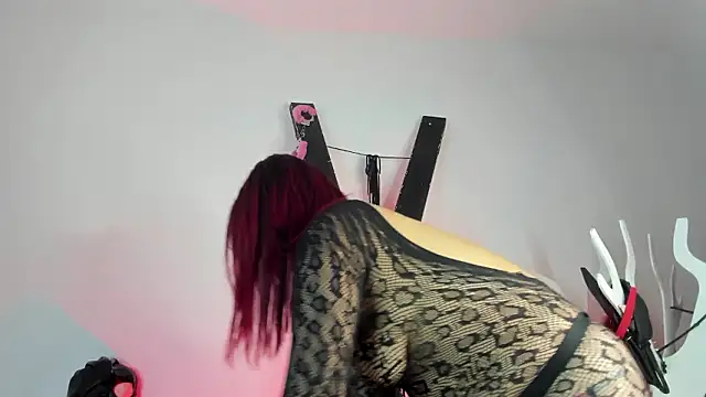 Alana Jones  online show from February 2026 04:01:01 PM