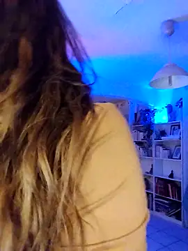 Luna Kitanna online show from February 2025 09:15:01 PM