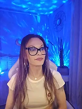 Snapshot of Luna_Kitanna chatting on June 2026 09:09:02 PM Luna Kitanna online show from June 2026 09:09:02 PM