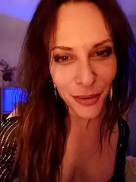 Luna Kitanna online show from January 2025 03:23:02 AM