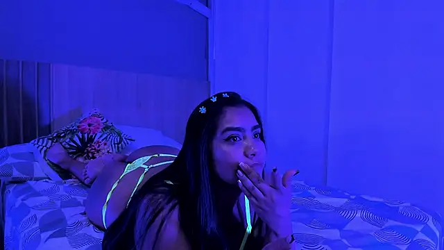 hannnasmith online show from November 2025 03:17:02 AM