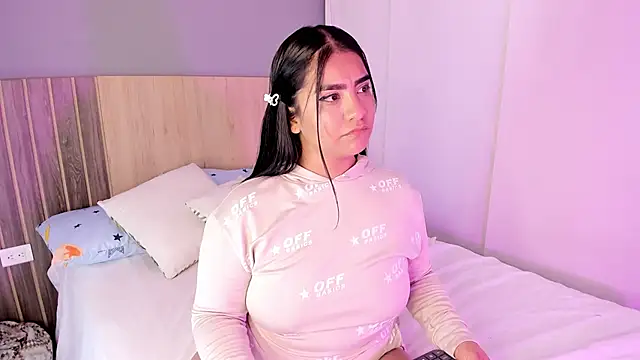 hannnasmith online show from November 2025 03:10:02 AM