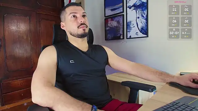 HenryBenso online show from December 2025 08:46:01 PM