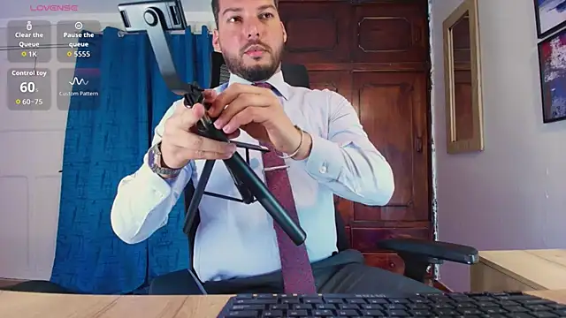 HenryBenso online show from October 2025 11:47:02 PM