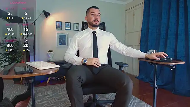 Snapshot of HenryBenso chatting on April 2026 04:11:02 PM HenryBenso online show from April 2026 04:11:02 PM