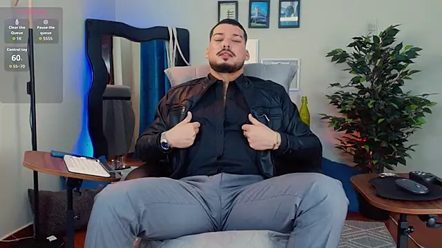 HenryBenso online show from July 2026 08:08:02 PM