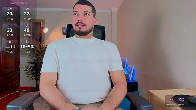HenryBenso online show from July 2026 07:32:02 PM