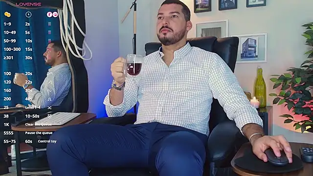 Snapshot of HenryBenso chatting on March 2026 10:05:02 AM HenryBenso online show from March 2026 10:05:02 AM