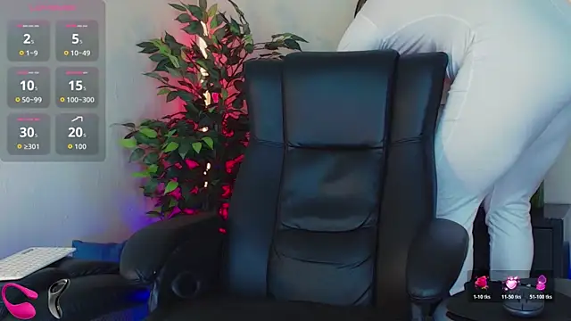 HenryBenso online show from February 2026 11:21:02 AM