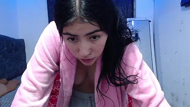 Snapshot of Gaby_foz chatting on February 2025 07:21:01 PM Gaby foz online show from February 2025 07:21:01 PM