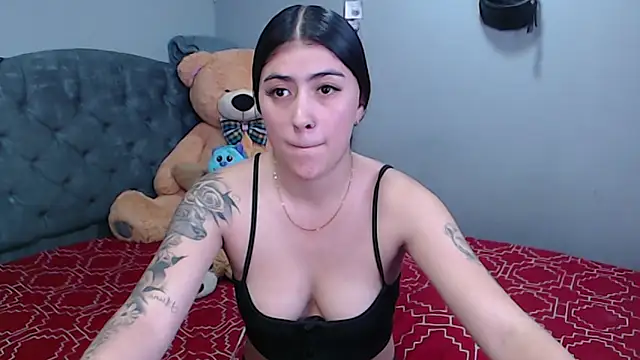 Gaby foz online show from April 2026 07:26:02 PM