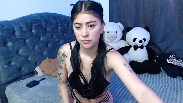 Snapshot of Gaby_foz chatting on March 2025 05:54:02 PM Gaby foz online show from March 2025 05:54:02 PM