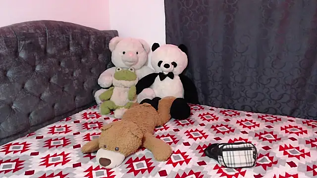 Snapshot of Gaby_foz chatting on March 2025 11:31:02 PM Gaby foz online show from March 2025 11:31:02 PM