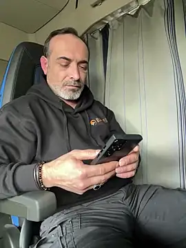 Snapshot of dzhakar chatting on February 2025 12:34:01 PM dzhakar online show from February 2025 12:34:01 PM