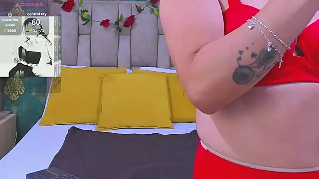 SuzanSmithh online show from November 2025 11:32:01 AM