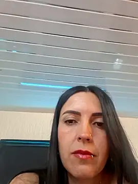 Snapshot of SuzanSmithh chatting on February 2026 02:15:01 PM SuzanSmithh online show from February 2026 02:15:01 PM