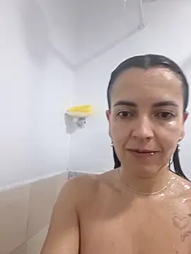 Snapshot of SuzanSmithh chatting on February 2026 10:12:01 AM SuzanSmithh online show from February 2026 10:12:01 AM