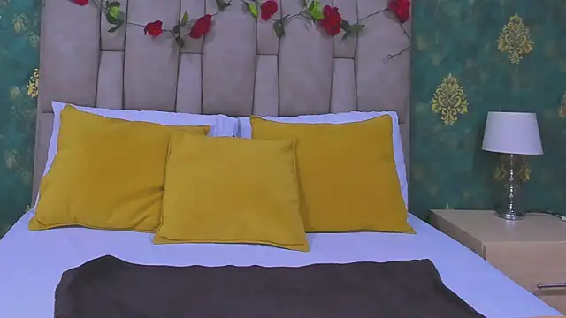 SuzanSmithh online show from November 2025 11:21:02 AM