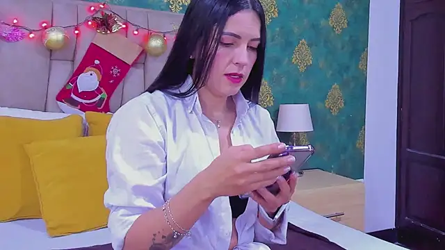 SuzanSmithh online show from December 2025 11:05:02 AM