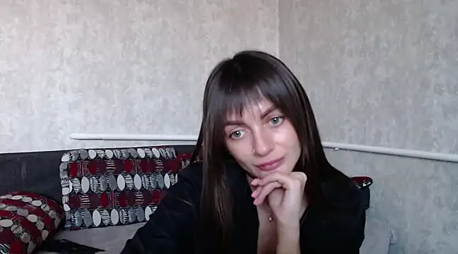LikaLuis online show from February 2025 01:44:01 PM