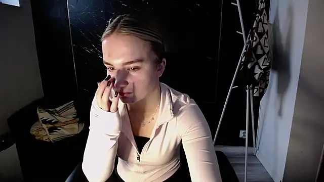 viktoria lovely online show from November 2025 12:31:02 PM