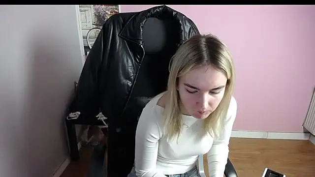 viktoria lovely online show from February 2026 06:35:02 AM