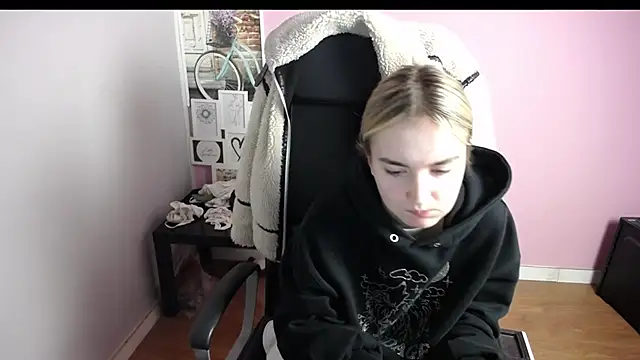 viktoria lovely online show from December 2025 06:56:02 AM