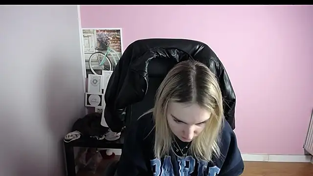 viktoria lovely online show from February 2026 06:31:02 AM