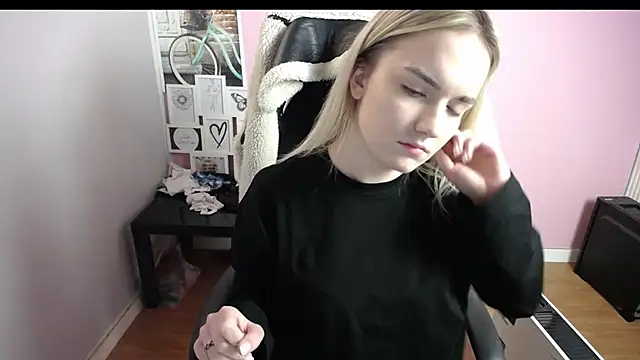 viktoria lovely online show from December 2025 12:40:02 PM