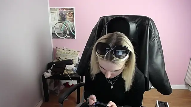 viktoria lovely online show from April 2026 11:03:02 AM