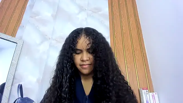 makena18 online show from October 2025 02:31:02 PM