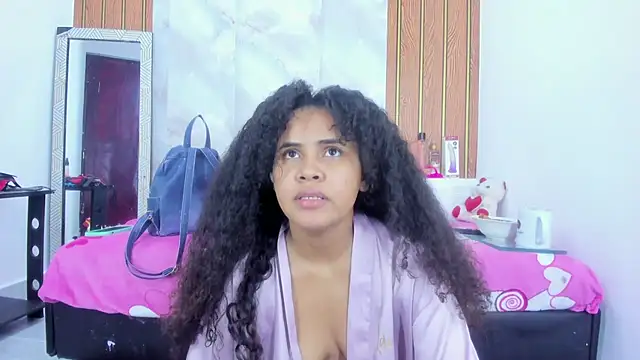 makena18 online show from October 2025 01:45:01 PM