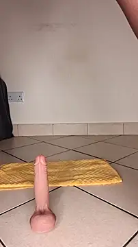 Perqueen online show from December 2025 12:18:02 PM