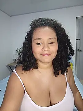 Snapshot of Youprinces2025 chatting on July 2026 01:30:02 PM Youprinces2025 online show from July 2026 01:30:02 PM