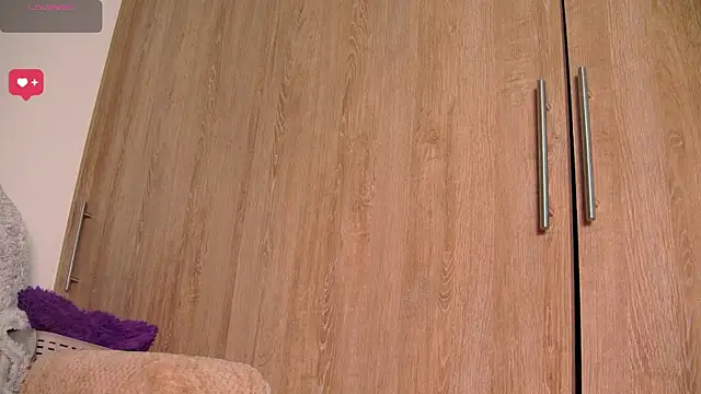 aidaadams online show from February 2026 11:40:01 AM