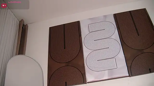 aidaadams online show from March 2026 11:32:01 AM