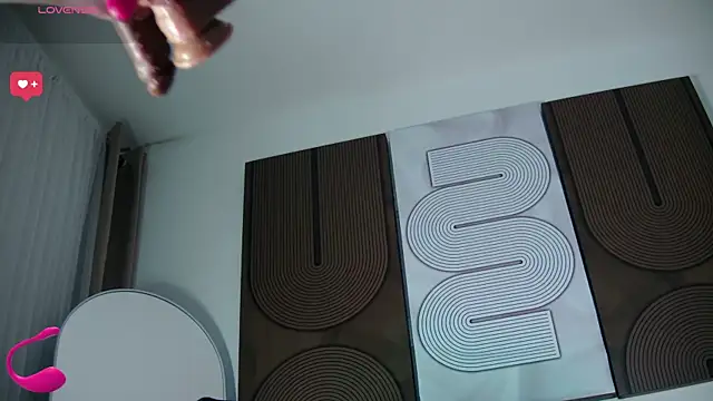 aidaadams online show from February 2026 12:06:02 PM