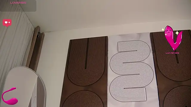 aidaadams online show from February 2026 11:43:02 AM