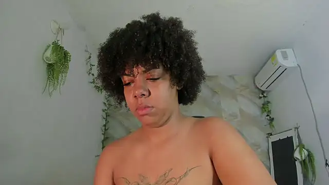 Alika01 online show from September 2025 02:37:02 PM