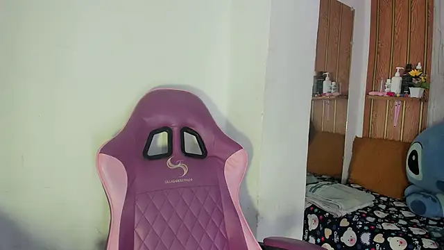 Alika01 online show from January 2026 04:03:02 PM