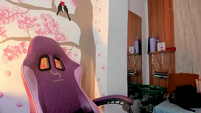 Alika01 online show from February 2026 01:10:01 PM