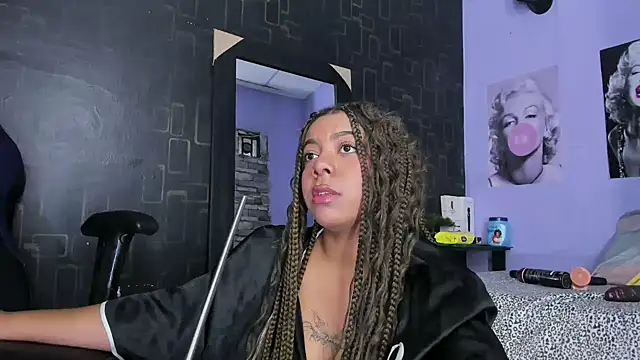 Alika01 online show from March 2025 04:04:01 PM