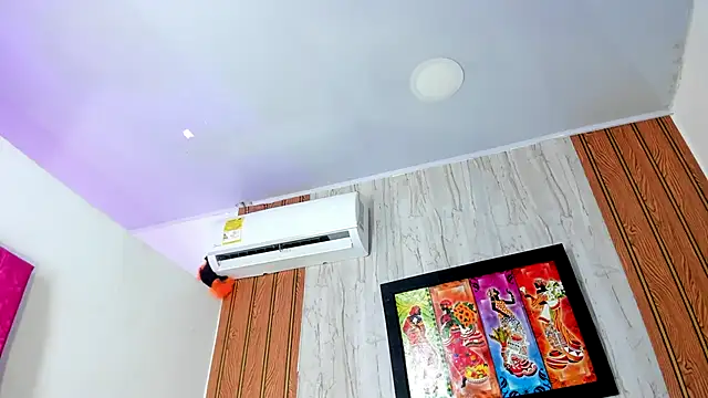 Alika01 online show from April 2026 01:56:01 PM