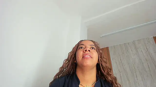 Alika01 online show from October 2025 01:47:01 PM