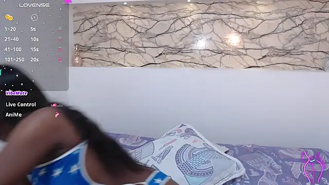 NicholScully online show from February 2025 08:06:01 PM