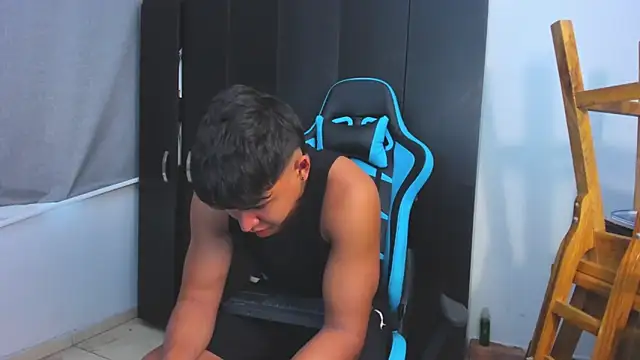 Snapshot of Bray_Kevin chatting on November 2025 04:18:02 PM Bray Kevin online show from November 2025 04:18:02 PM