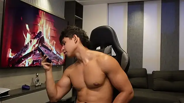 Snapshot of Bray_Kevin chatting on April 2026 11:19:01 PM Bray Kevin online show from April 2026 11:19:01 PM