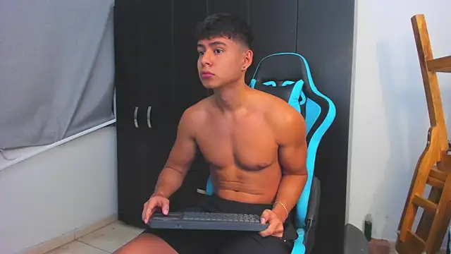 Snapshot of Bray_Kevin chatting on November 2025 11:38:02 PM Bray Kevin online show from November 2025 11:38:02 PM