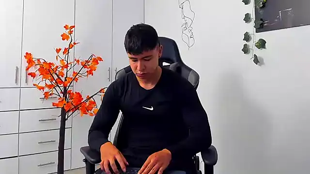 Snapshot of Bray_Kevin chatting on January 2026 02:56:01 PM Bray Kevin online show from January 2026 02:56:01 PM